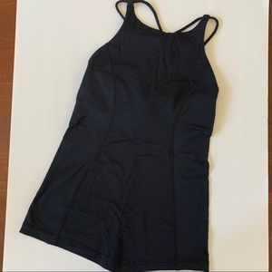 Lululemon black top